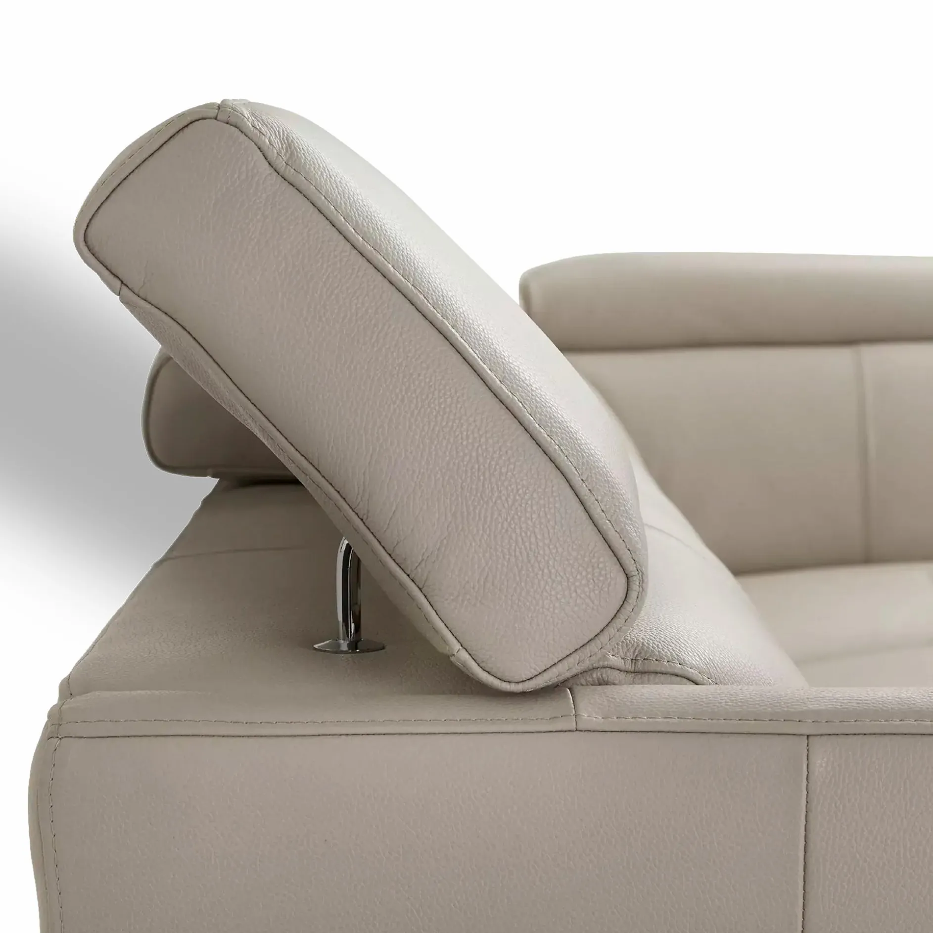 Ariana - Sectional Sofa with Adjustable Headrest
