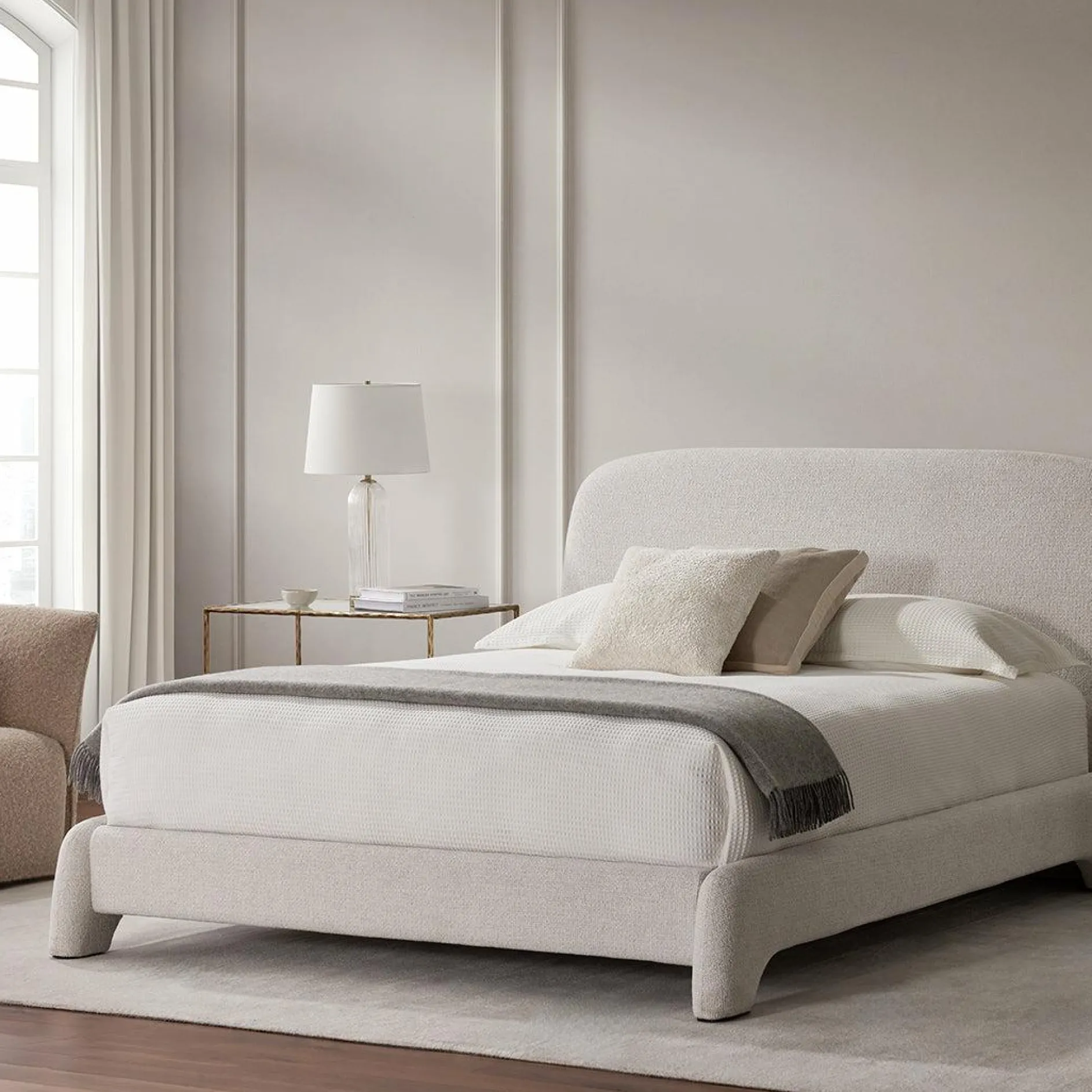 Arne - Contemporary Bed