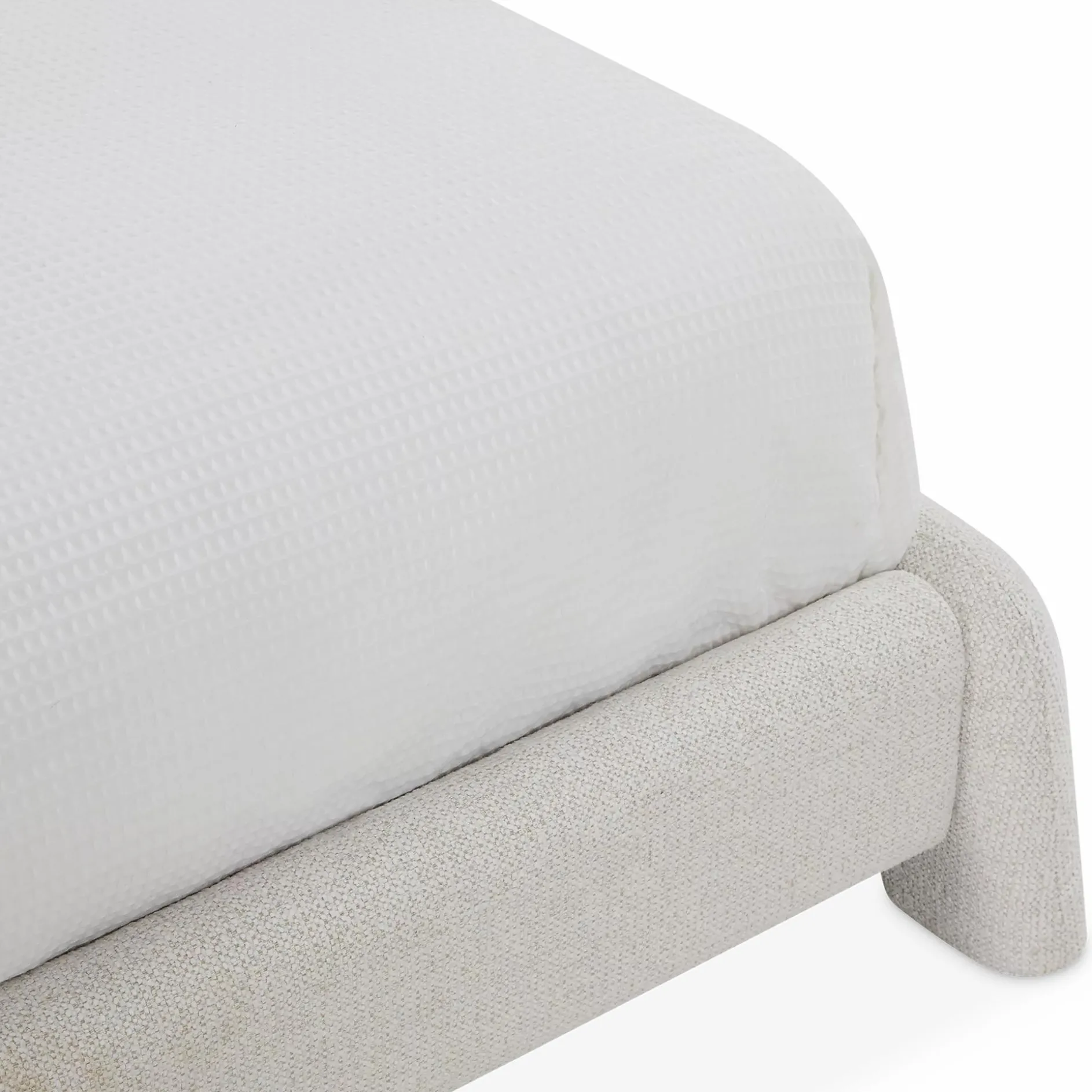 Arne - Contemporary Bed