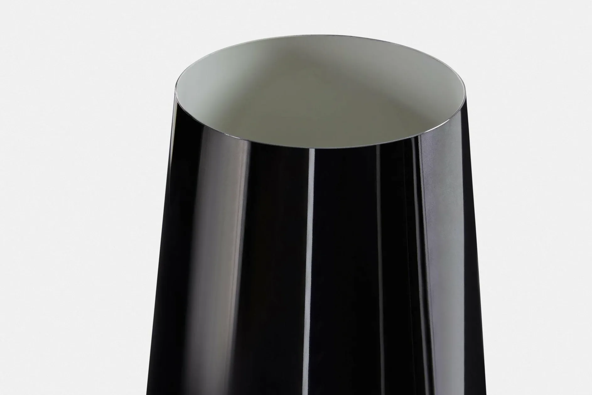 Cindy - Metal Table Lamp by Kartell