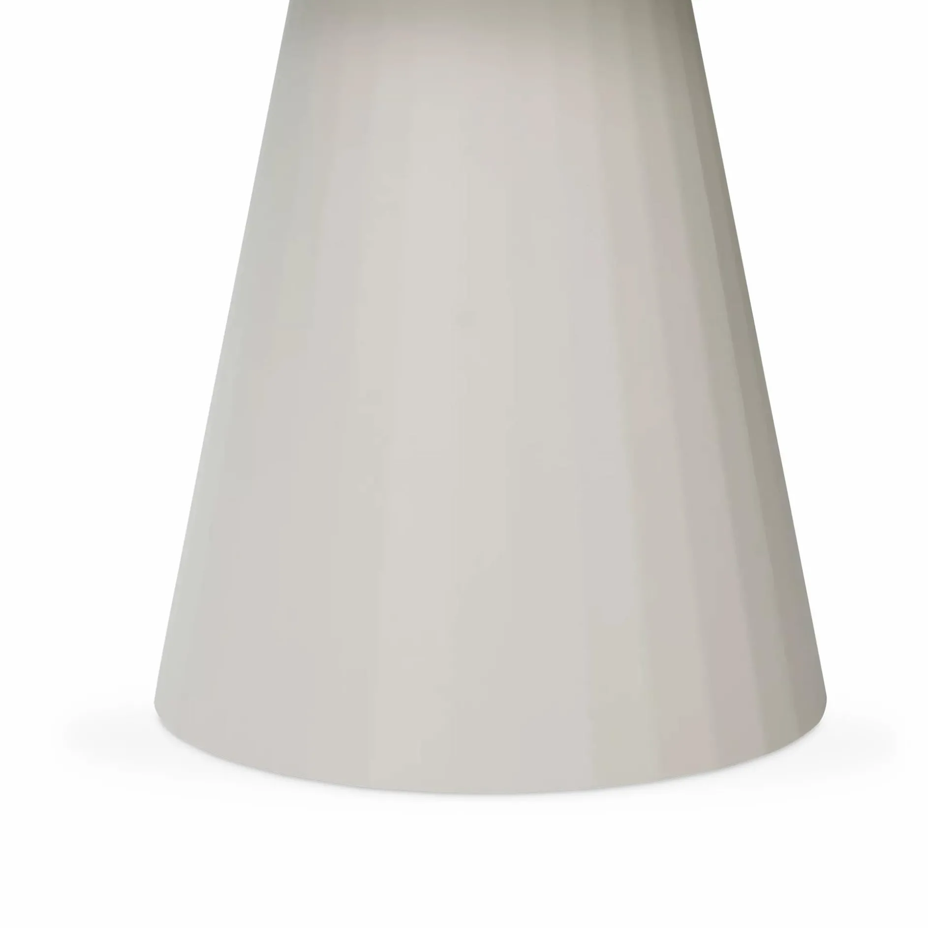 Coco - Round Dining Table