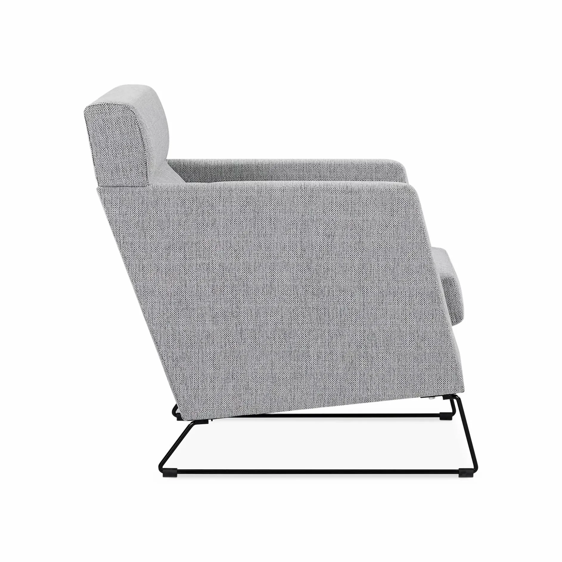 Degano - Armchair with Sled Base by Furninova