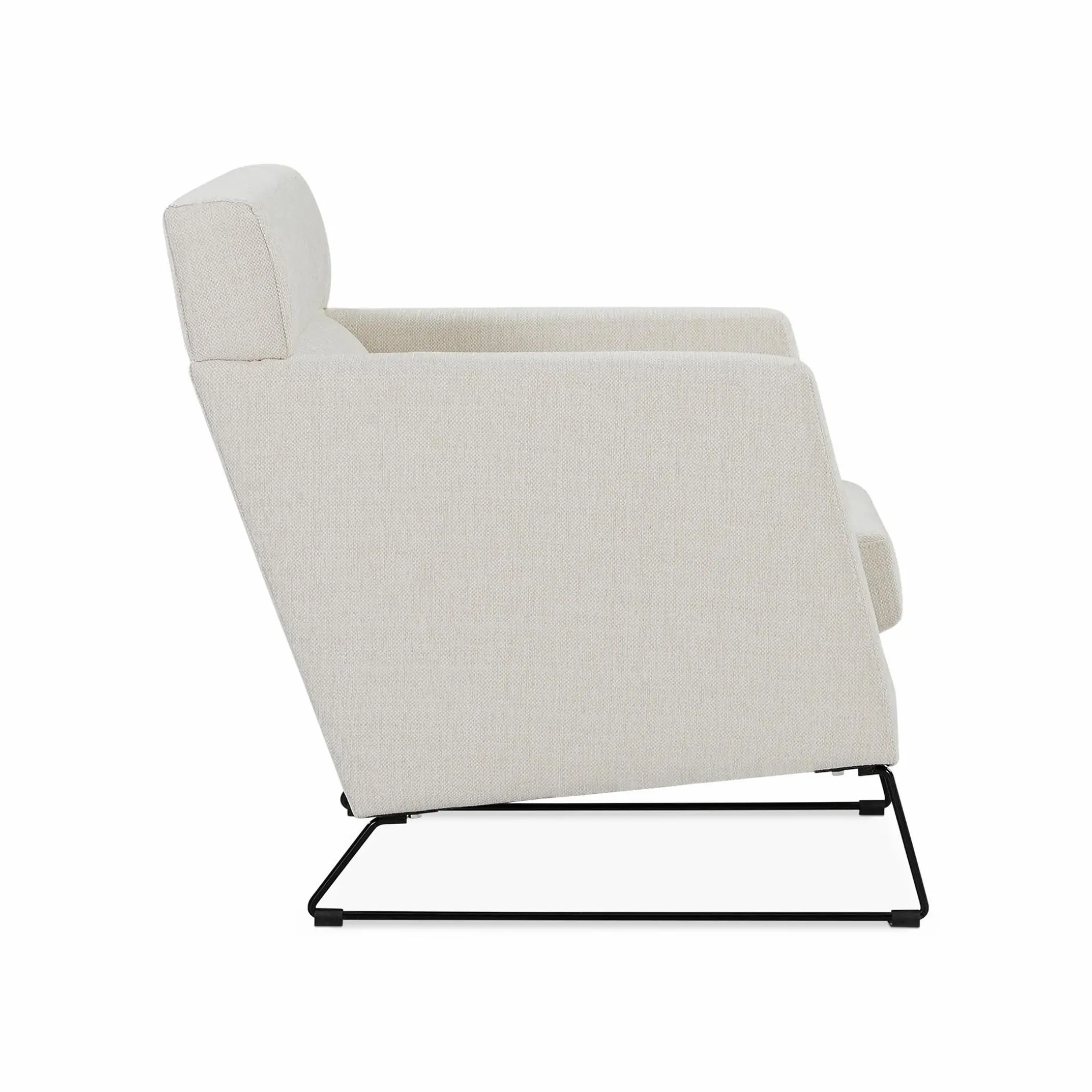 Degano - Armchair with Sled Base by Furninova