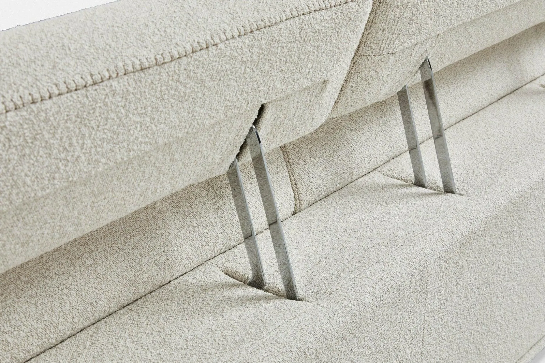 Denny - Sectional Sofa by Gamma