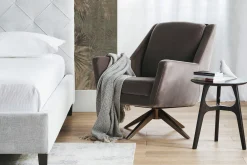 Greta - Swivel Armchair with Pyramidal Base