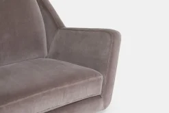 Greta - Swivel Armchair with Pyramidal Base