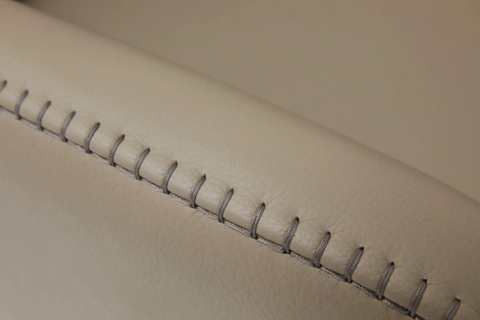 Kate - Leather Armchair by Gamma