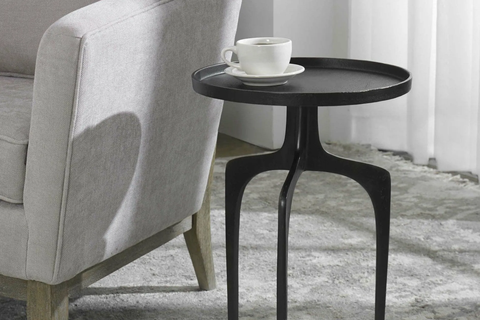 Louise - Aluminium Side Table