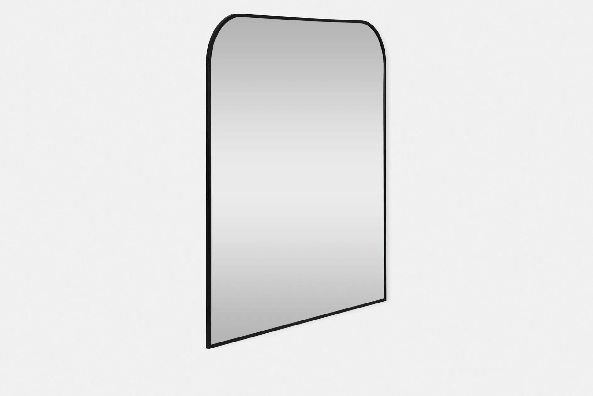 Luka - Arch-shaped mirror with a black frame