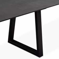 Managua - Extendable Dining Table