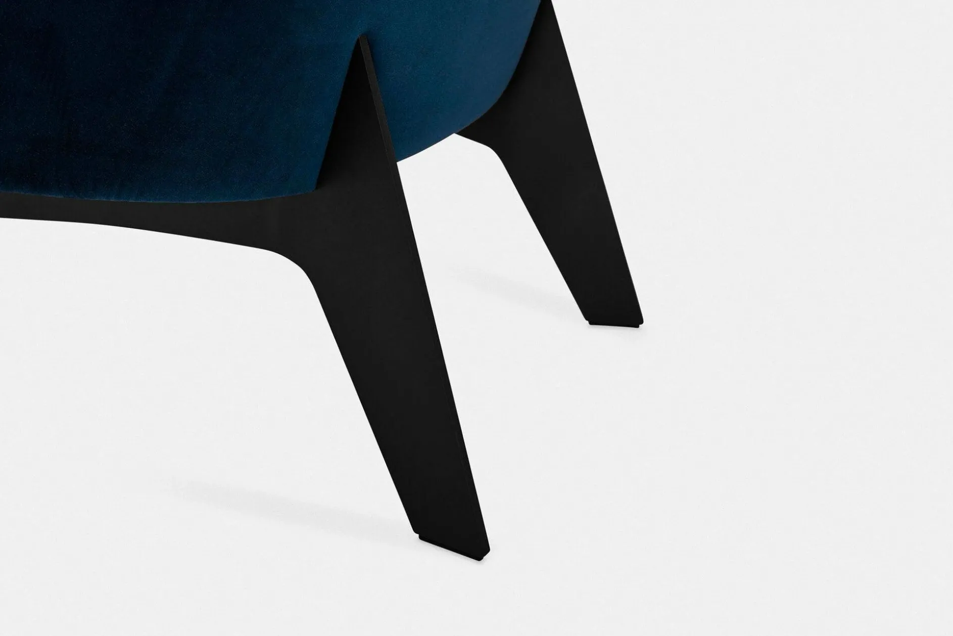 Sara - Gondola Armchair by Trica