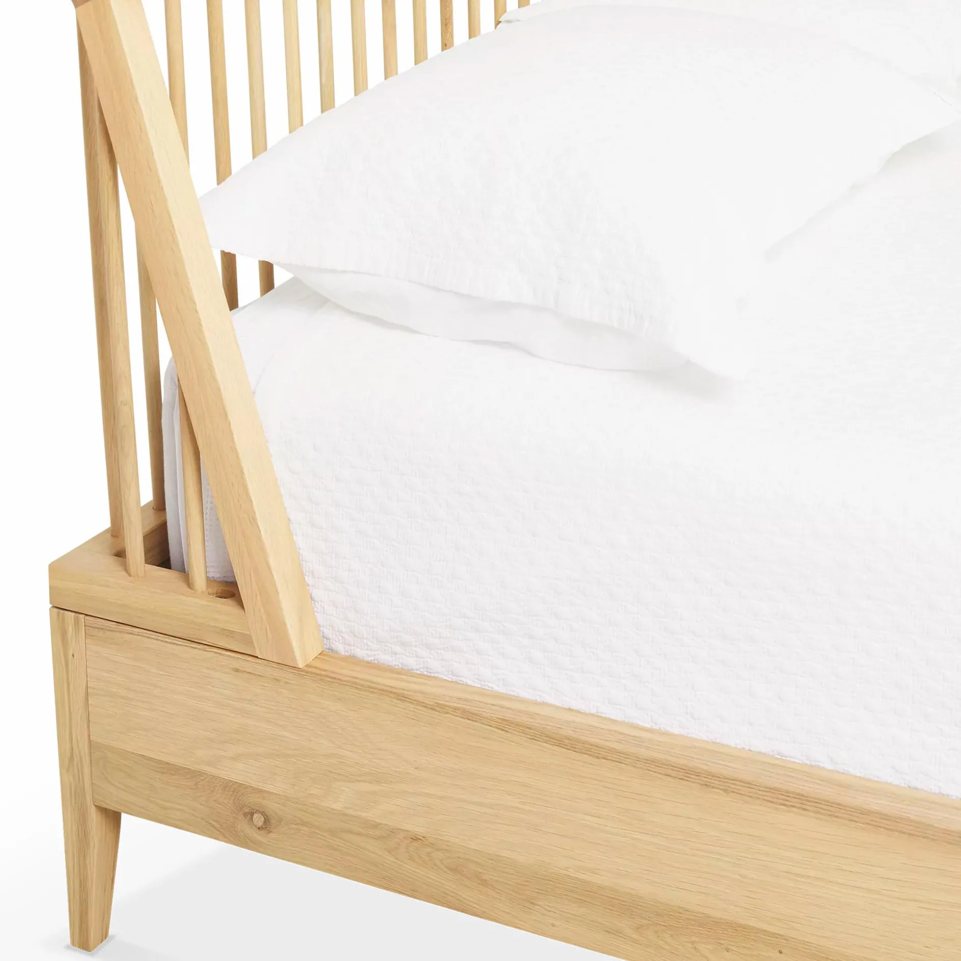 Spindle - Natural Oak Bed by Ethnicraft