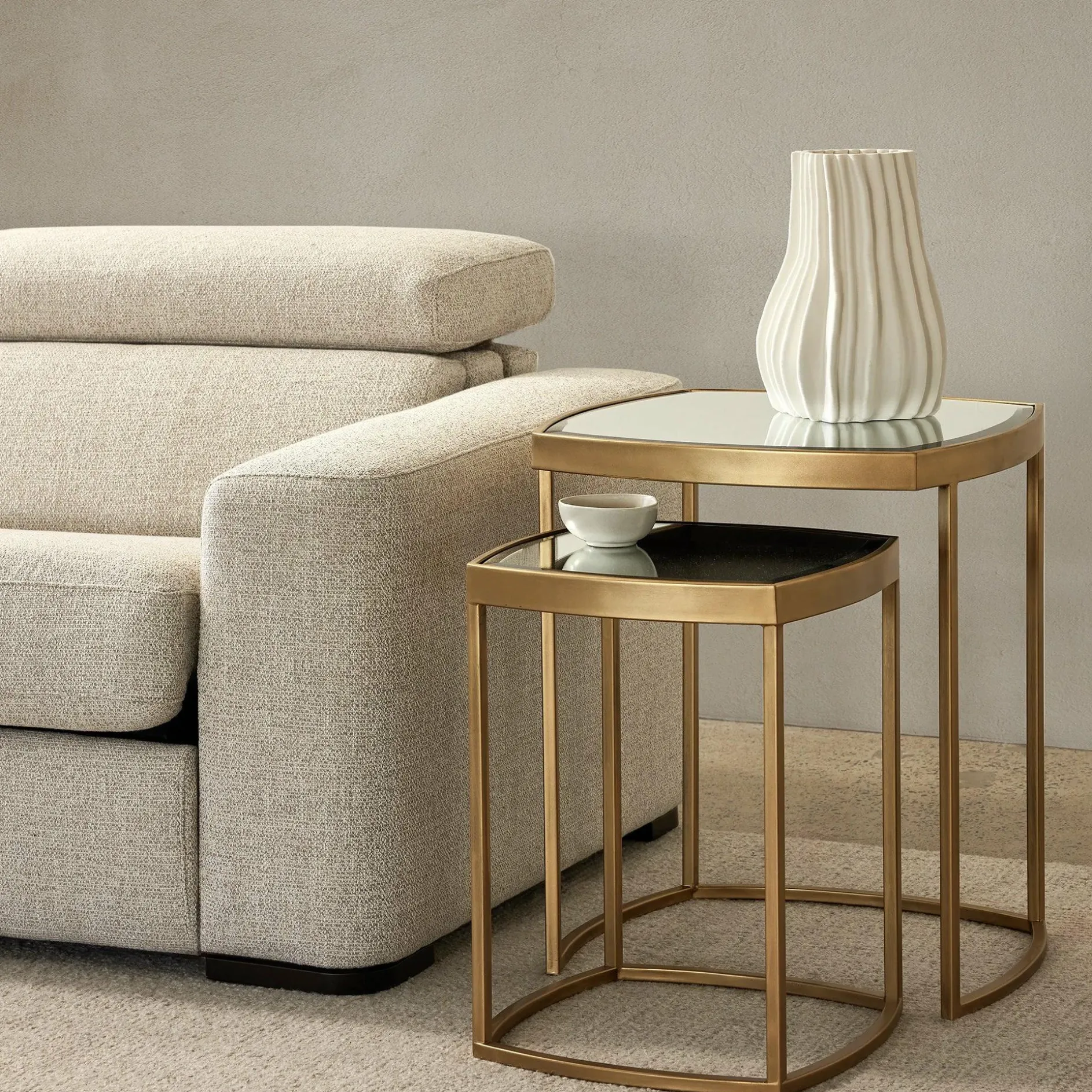Vista - Nesting Tables